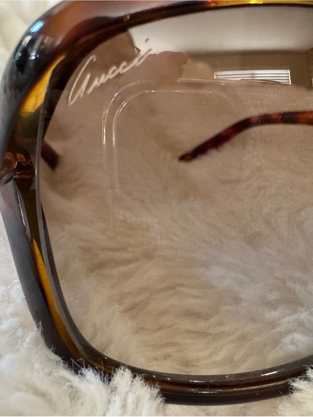Gucci Women’s Tortoiseshell Brown Gradient Sunglasses with Bamboo Accents - Picture 8 of 11
